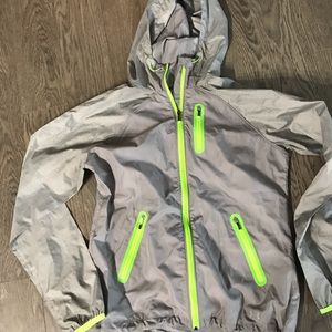 Women’s Under Armour Windbreaker